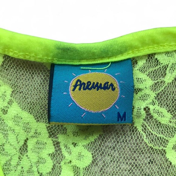 Punta Cana Lace Asymmetrical Tank - Picture 4 of 7